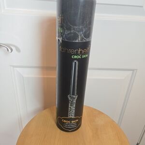 Fahrenheit Croc Skin Curling Iron